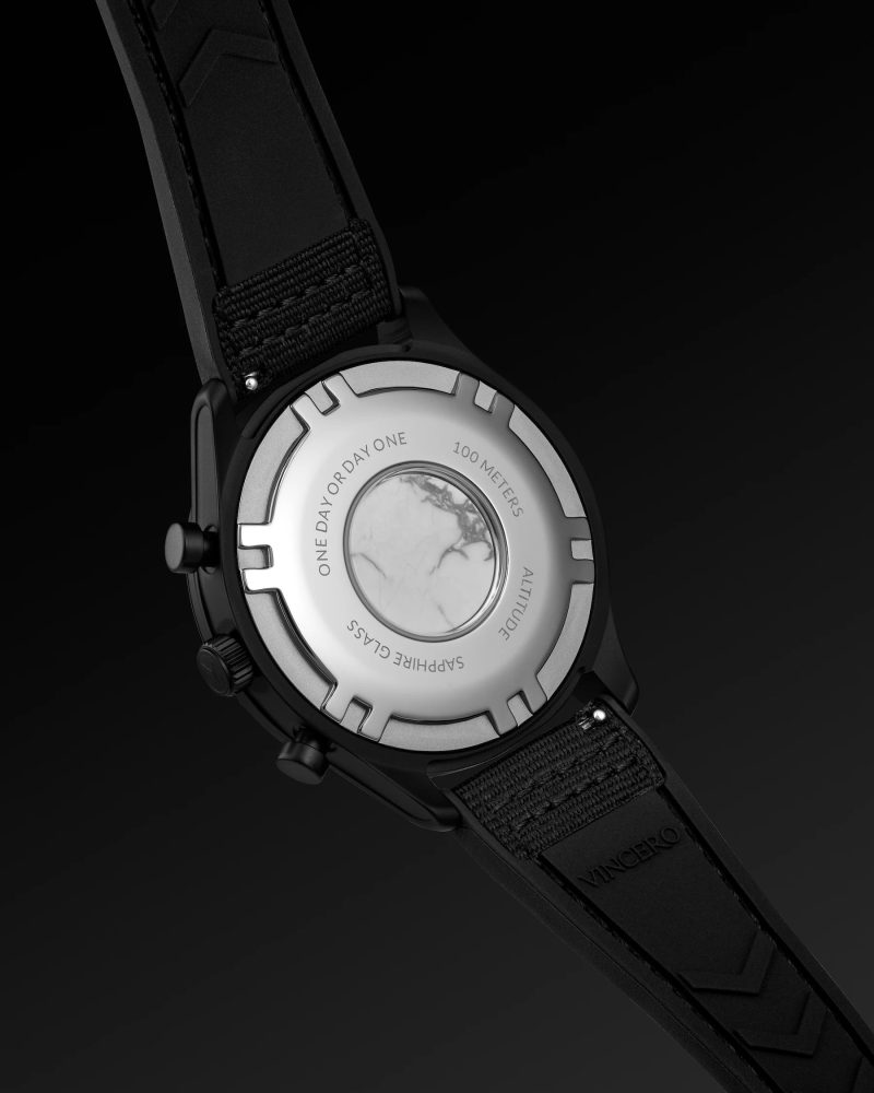 Caseback Altitude HiRes 1